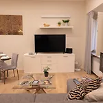 Apartmán Luna Fashion Steps - Near Vannucci *