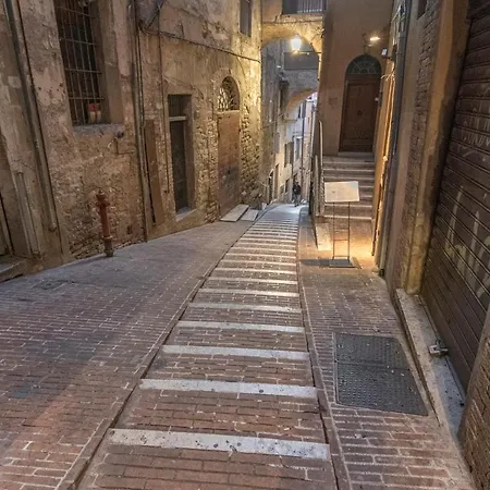 Luna Fashion Steps - Near Vannucci Apartment *