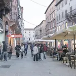Daire Luna Fashion Steps - Near Vannucci
