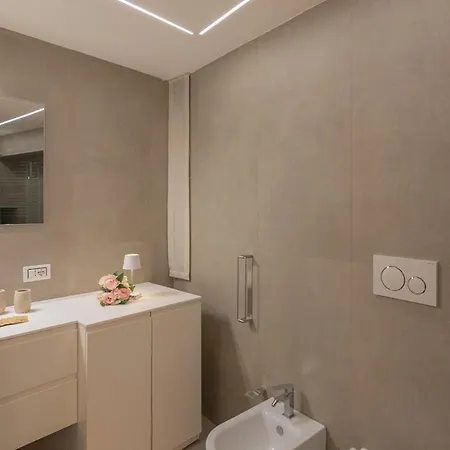 Luna Fashion Steps - Near Vannucci Appartement *