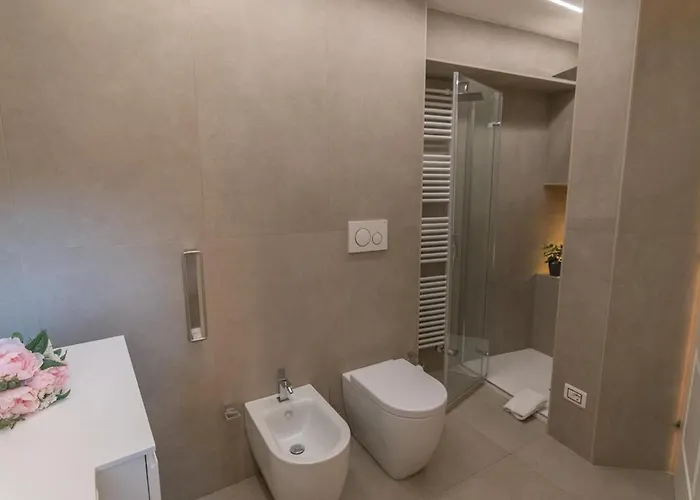 Luna Fashion Steps - Near Vannucci